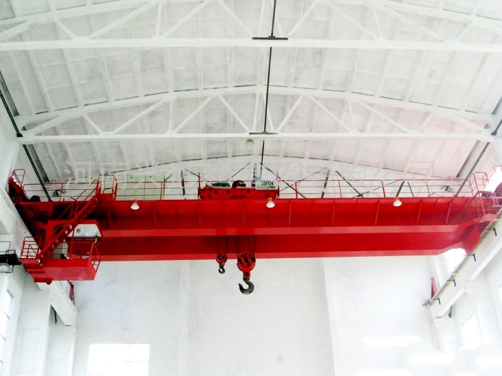 Żuraw mostowy QD Factory 80 ton