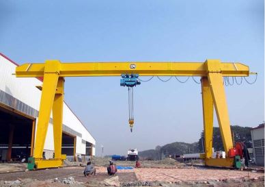 Suwnica bramowa MH dwudźwigarowa 20 ton
