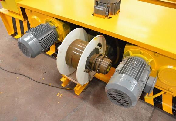 Wózek transferowy z bębnem zasilanym kablem